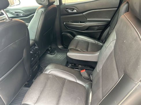 Used 2018 GMC Acadia SLT image 7