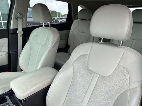 Certified 2023 Kia Sorento SX FWD image 18