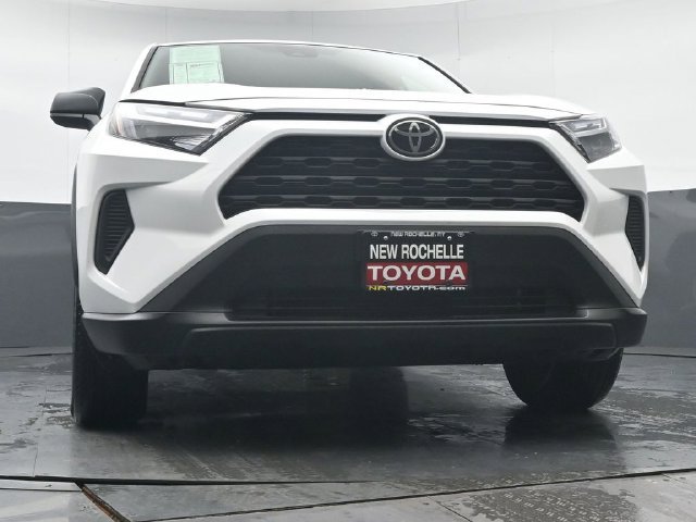 Certified 2025 Toyota RAV4 LE AWD/4WD image 34