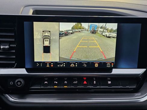 New 2026 Chevrolet Silverado 1500 High Country w/ High Country Premium Package image 15