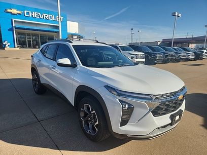 Used 2024 Chevrolet Trax LT w/ Driver Confidence Package