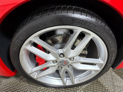 Used 2016 Chevrolet Corvette Stingray Z51 w/ 3LT Preferred Equipment Group image 18