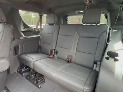 New 2026 Chevrolet Suburban High Country AWD/4WD image 29