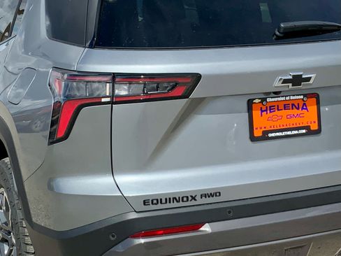 New 2026 Chevrolet Equinox ACTIV AWD/4WD image 13