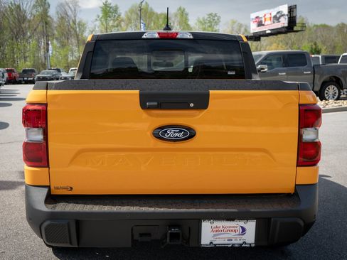 New 2026 Ford Maverick Lariat w/ Black Appearance Package AWD/4WD image 8