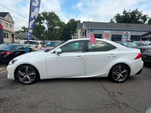 Used 2017 Lexus IS 300 AWD image 10