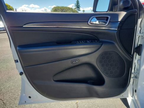 Used 2020 Jeep Grand Cherokee Limited X RWD image 20
