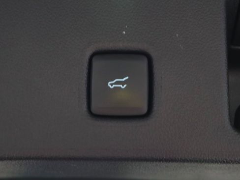 Certified 2024 Ford Escape Platinum image 17