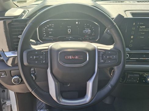 Used 2025 GMC Sierra 1500 SLT RWD image 11
