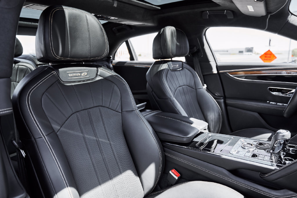 Used 2024 Bentley Flying Spur V8 AWD/4WD image 44