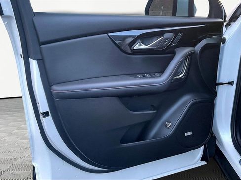 Used 2025 Chevrolet Blazer RS w/ Driver Confidence II Package image 22