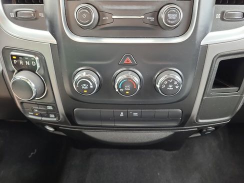 Used 2021 RAM 1500 Classic SLT AWD/4WD image 23
