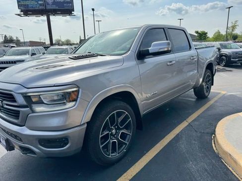 Used 2019 RAM 1500 Laramie AWD/4WD image 4