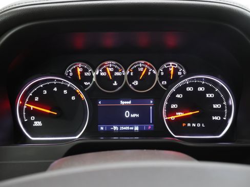 Used 2021 Chevrolet Silverado 2500 LTZ w/ LTZ Convenience Package AWD/4WD image 10
