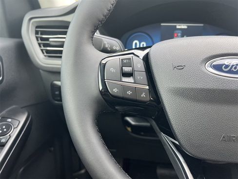 New 2026 Ford Escape Platinum w/ Premium Technology Package image 10
