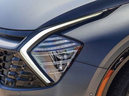Certified 2023 Kia Sportage SX Prestige AWD/4WD image 8