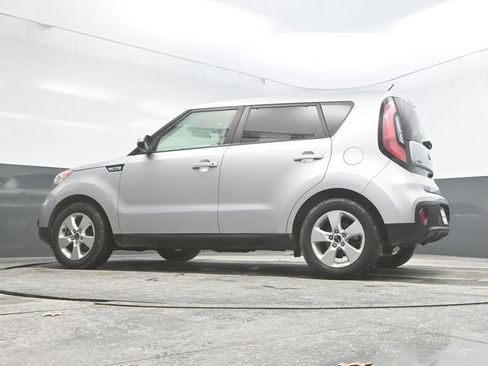 Used 2019 Kia Soul image 31