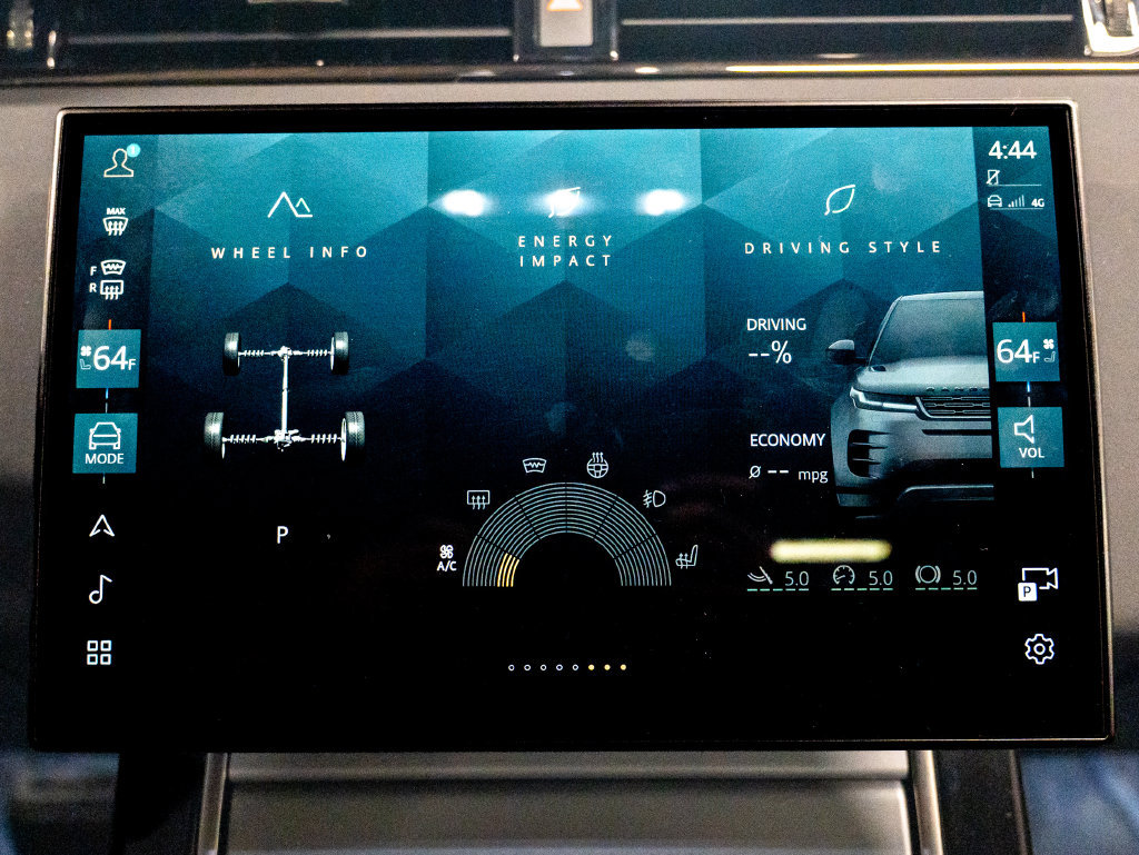 Used 2025 Land Rover Range Rover Evoque S AWD/4WD image 24