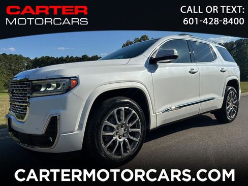 Used 2022 GMC Acadia Denali w/ Denali Technology Package image 1