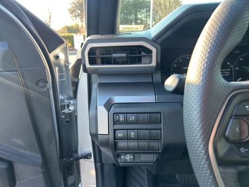Used 2025 Toyota Tacoma TRD Off-Road image 25