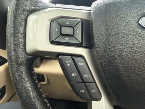 Used 2017 Ford F150 Lariat AWD/4WD image 23