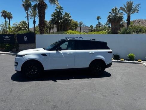 Used 2024 Land Rover Range Rover Sport SE AWD/4WD image 8