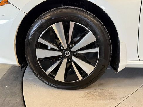 Used 2022 Nissan Altima 2.5 SV w/ SV Premium Package image 27