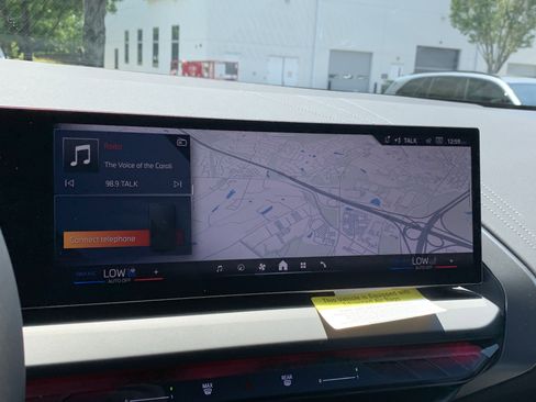 Used 2025 BMW X3 xDrive30i w/ Premium Package image 26