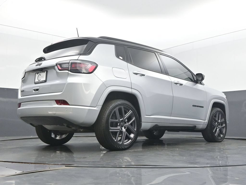 Used 2025 Jeep Compass Limited w/ Driver Assist Group I AWD/4WD image 54