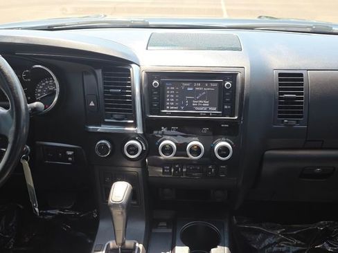 Used 2018 Toyota Sequoia TRD Sport AWD/4WD image 17