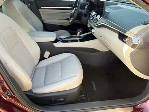 Used 2023 Nissan Altima 2.5 SL image 12