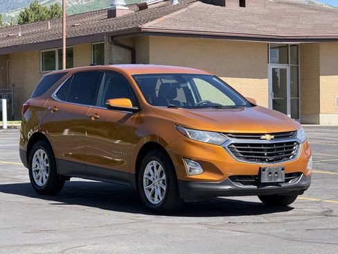 Used 2018 Chevrolet Equinox LT AWD/4WD image 3