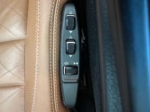 Used 2014 Mercedes-Benz E 350 Cabriolet w/ Premium 1 Package image 21