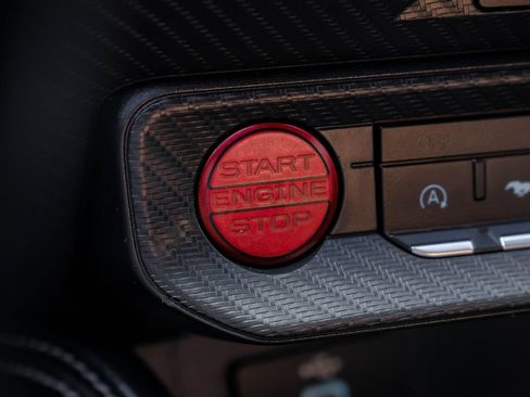 Used 2025 Ford Mustang GT Premium RWD image 18