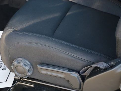 Used 2023 Jeep Gladiator Sport image 15