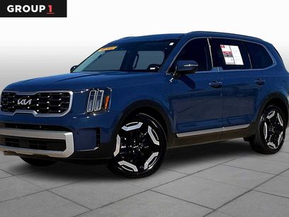 Used 2023 Kia Telluride S w/ S Sunroof Package