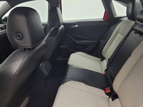 Used 2019 Volkswagen Jetta R-Line image 18
