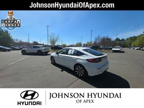 Used 2024 Honda Civic EX-L image 17