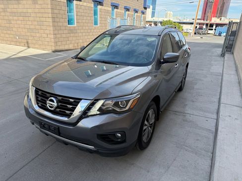 Used 2020 Nissan Pathfinder SV FWD image 10