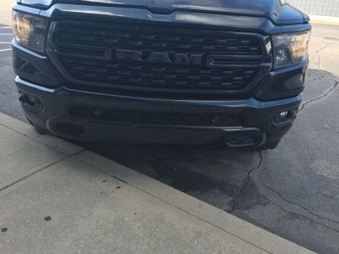 Used 2022 RAM 1500 Big Horn AWD/4WD image 3
