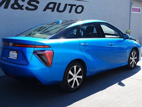 Used 2018 Toyota Mirai image 4