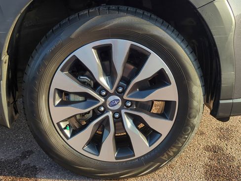 Certified 2024 Subaru Outback Limited image 2