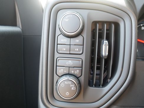 Used 2025 Chevrolet Silverado 1500 Custom Trail Boss w/ Turbomax Blackout Package AWD/4WD image 26