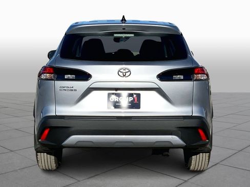 Used 2026 Toyota Corolla Cross L image 5