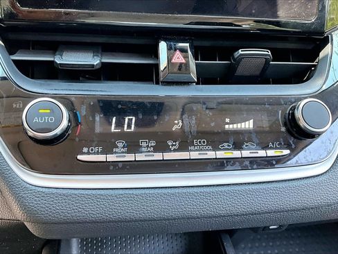 Used 2023 Toyota Corolla LE w/ LE Premium Package FWD image 24