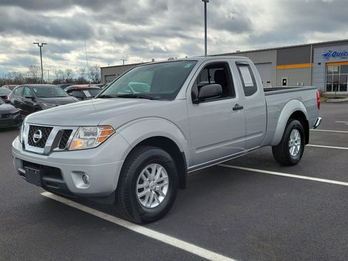 Certified 2017 Nissan Frontier SV w/ SV Value Truck Package image 2