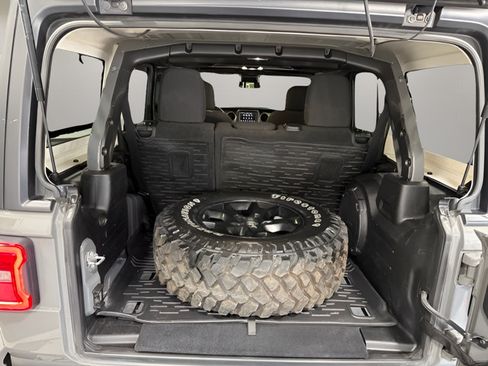 Used 2020 Jeep Wrangler Unlimited Sport AWD/4WD image 32