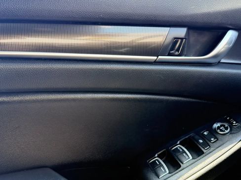 Used 2019 Honda Accord Sport image 27
