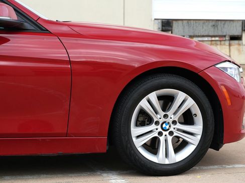 Used 2018 BMW 320i Sedan w/ Convenience Package RWD image 30