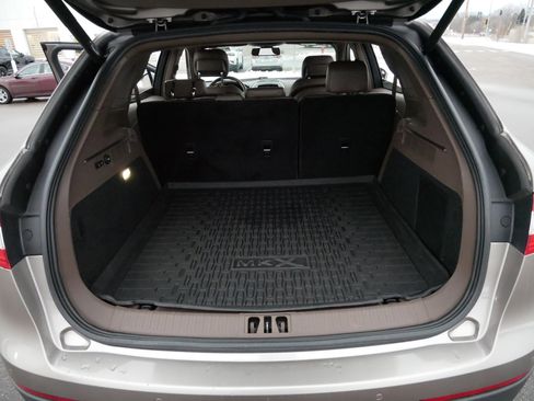 Used 2018 Lincoln MKX Reserve w/ Lincoln MKX Climate Package image 18